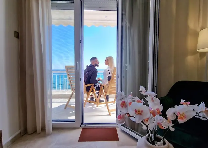 Waveside Exclusive By Infinity